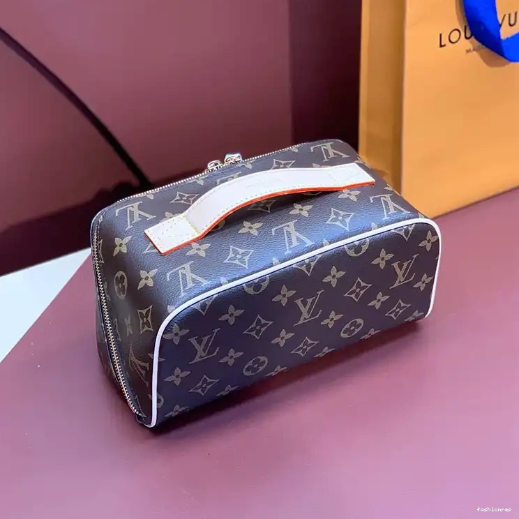 Fashionrep 2408YA0172 LV Bags 0805